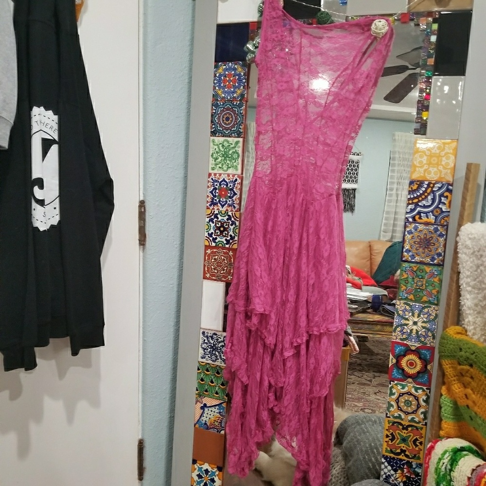 Super cute fun, all lace dress